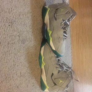 Jordan true flight gg